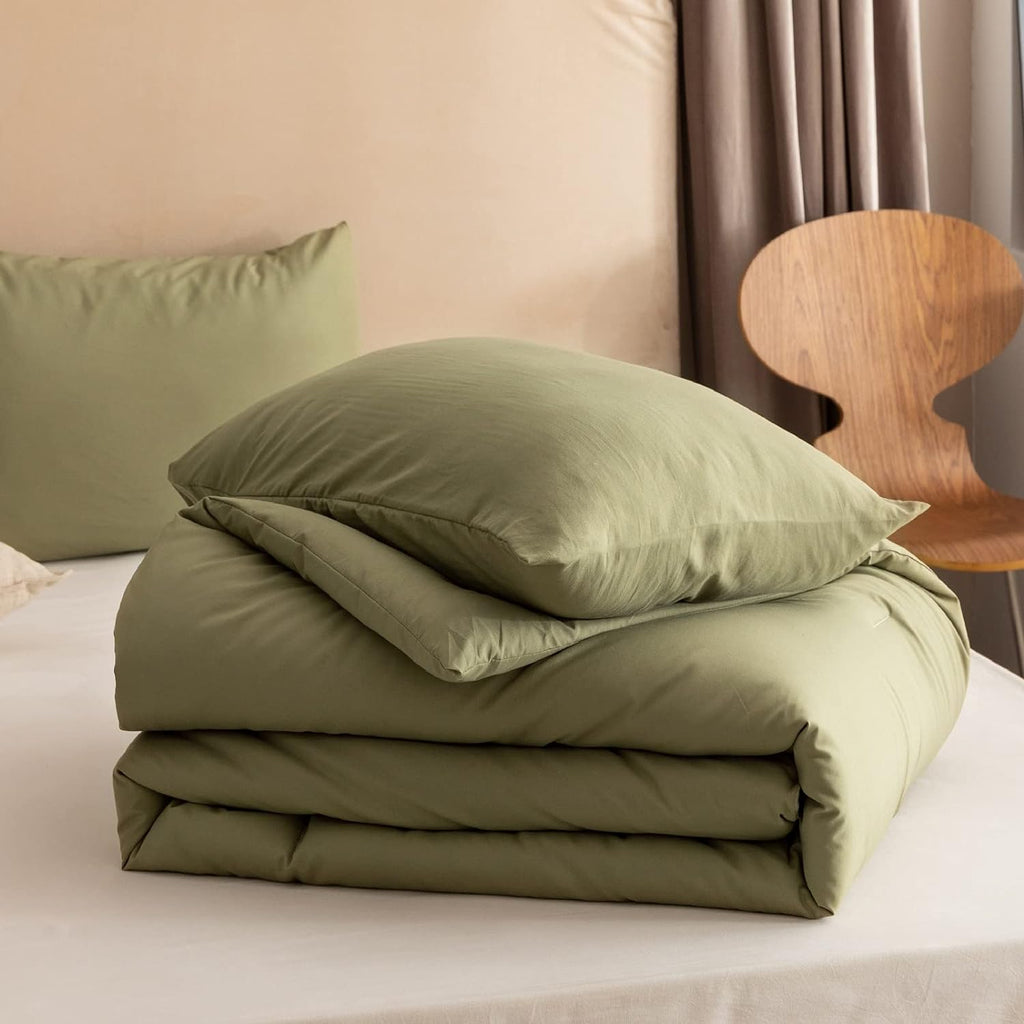 ROSGONIA Queen Comforter Set Olive Green,3pcs Bedding Sets Queen(1 Boho Olive Comforter &amp; 2 Pillowcases),Lightweight Comforter for Queen Size Bed,Cozy Blanket Set Fall Quilt for All Season,Gifts Ideas